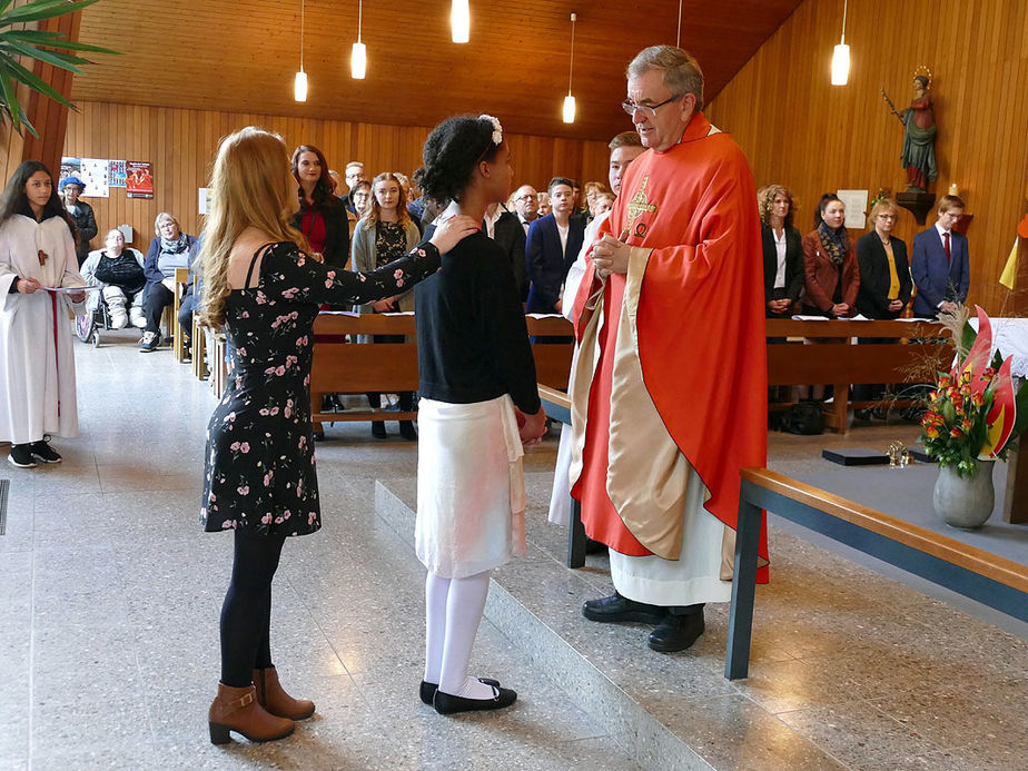 Firmung 2019 in Naumburg (Foto: Karl-Franz Thiede)